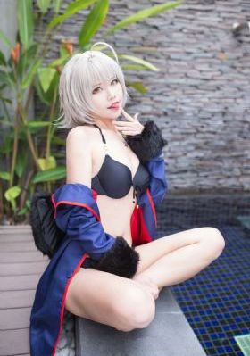 新诱人的女仆2