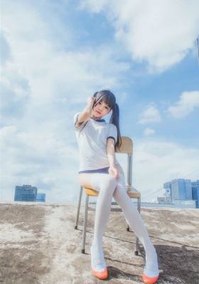暴风雨憧憬淋湿的女老板