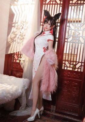 交换工作:漂亮的女性员工